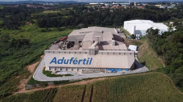 Mais-de-300-empregos-Suzano-e-Adufertil-juntam-forcas-em-nova-fabrica-de-R-65-milhoes-em-Aracruz-585x329