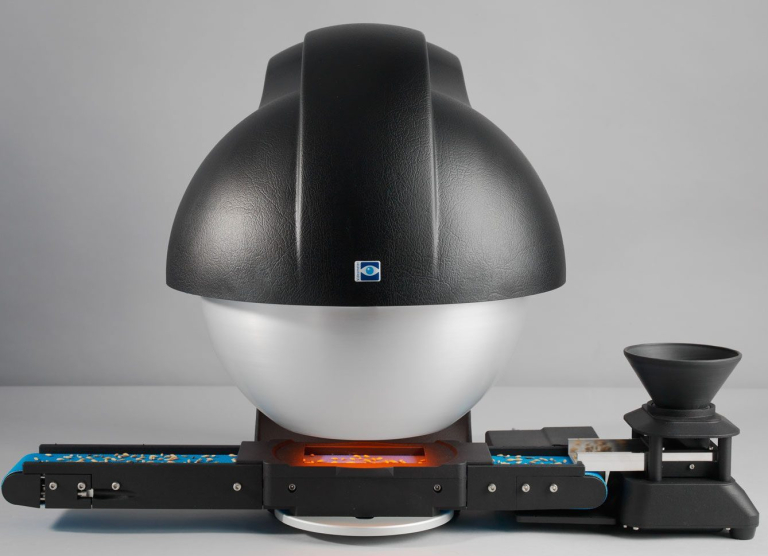 Figura 1. VidemeterLab4 com opção Autofeeder. a9dbaf78-958c-4ed7-b620-9af4a760e17c